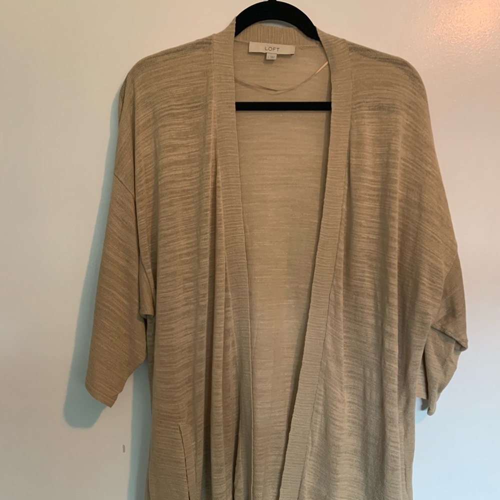 Lightweight sweater